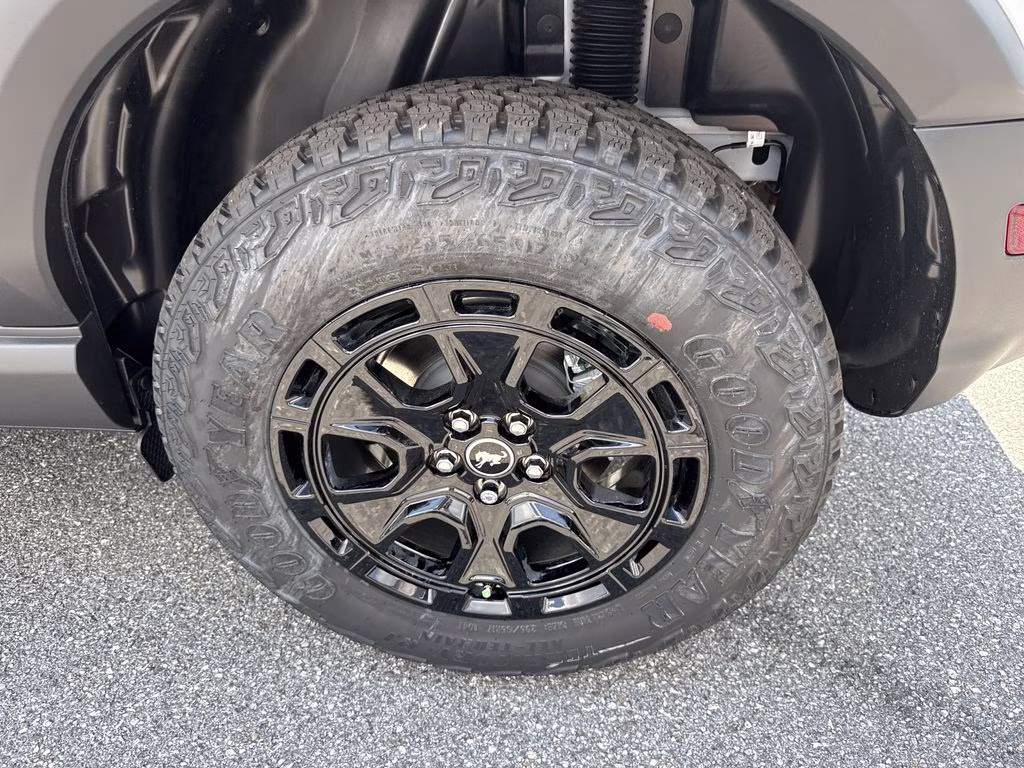2026 Oxford White Ford Bronco Sport Badlands 4X4 SUV