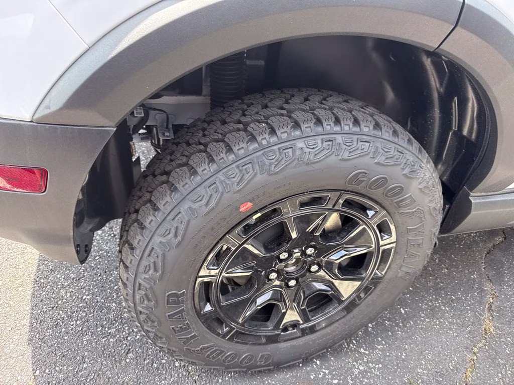 2026 Oxford White Ford Bronco Sport Badlands 4X4 SUV