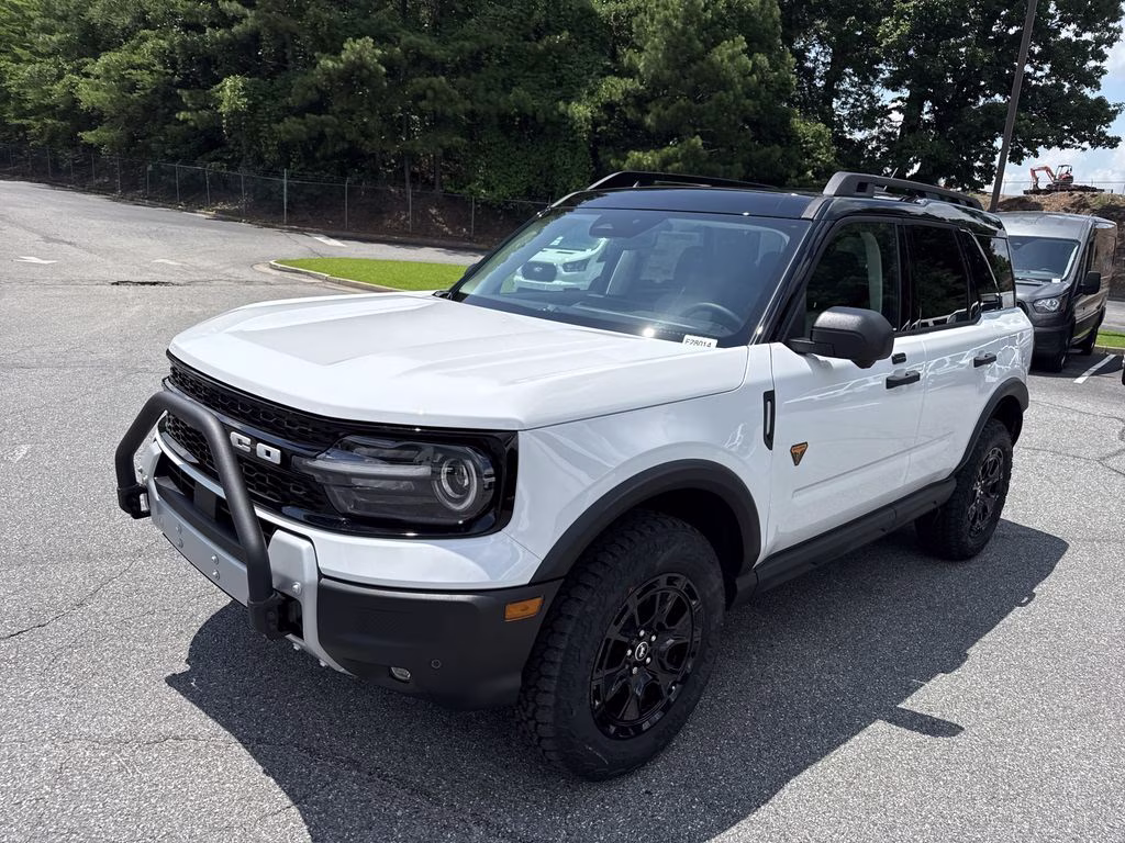 2026 Oxford White Ford Bronco Sport Badlands 4X4 SUV