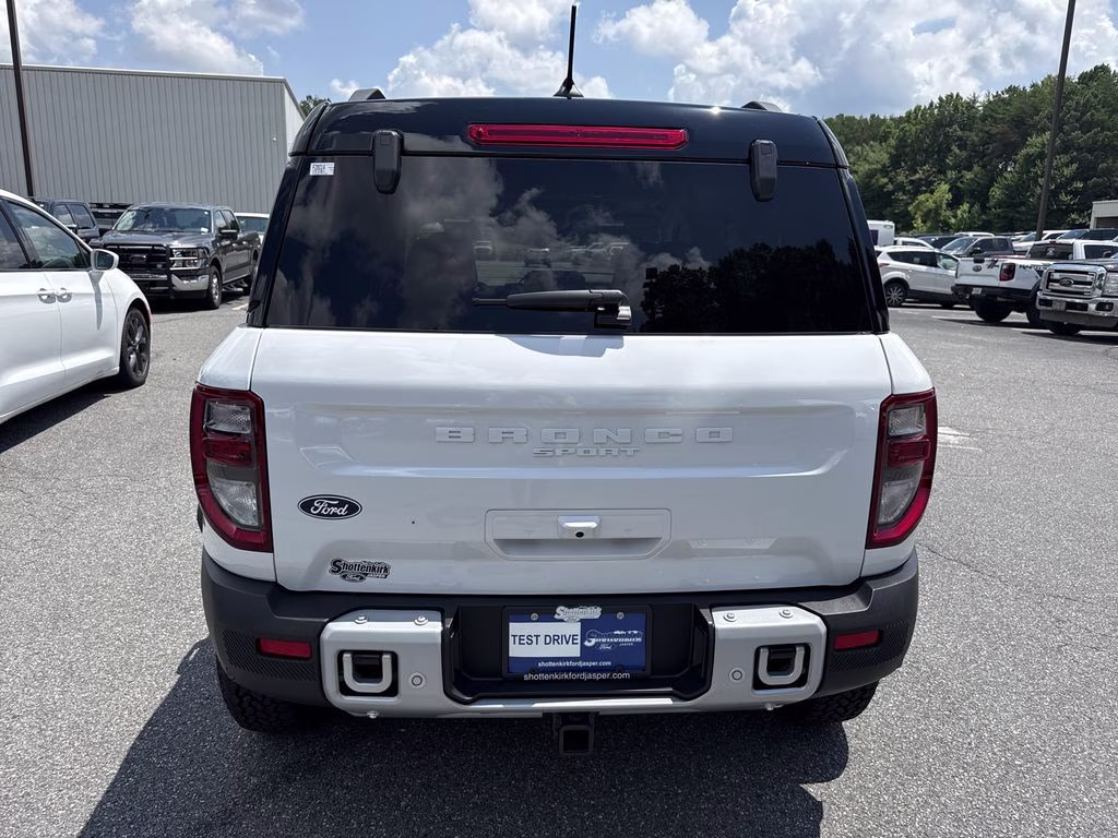 2026 Oxford White Ford Bronco Sport Badlands 4X4 SUV