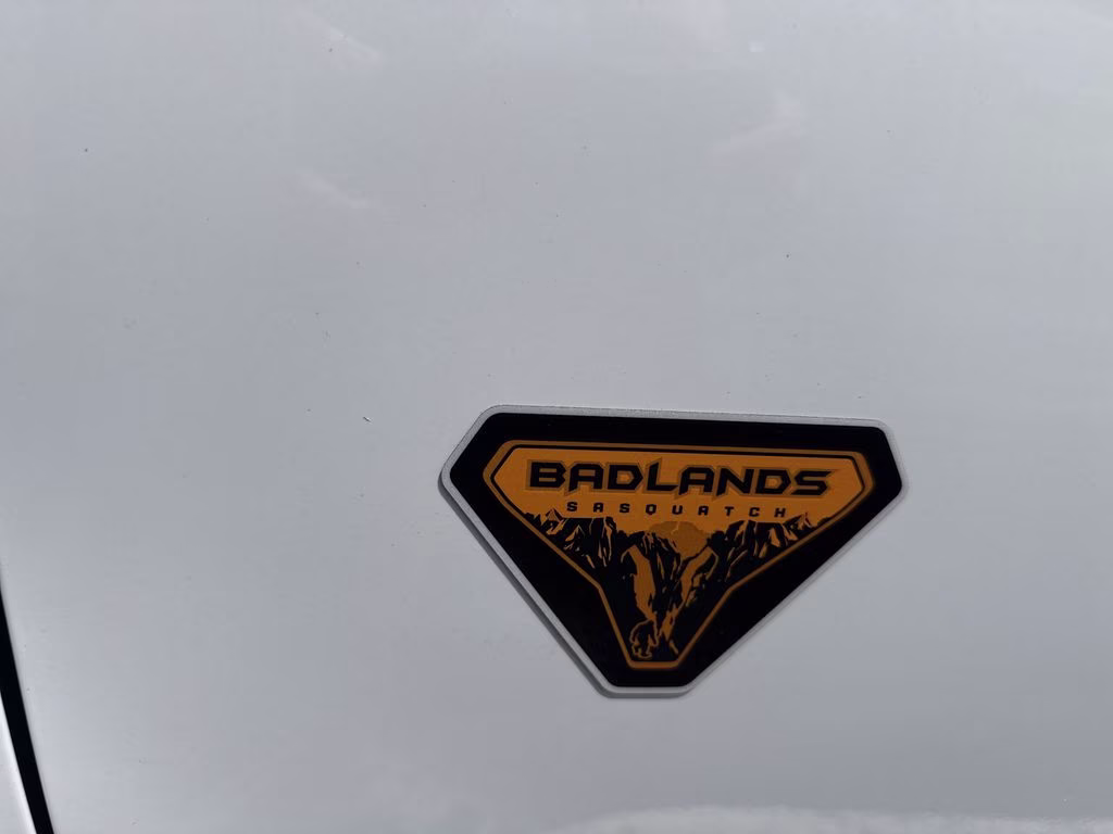 2026 Oxford White Ford Bronco Sport Badlands 4X4 SUV