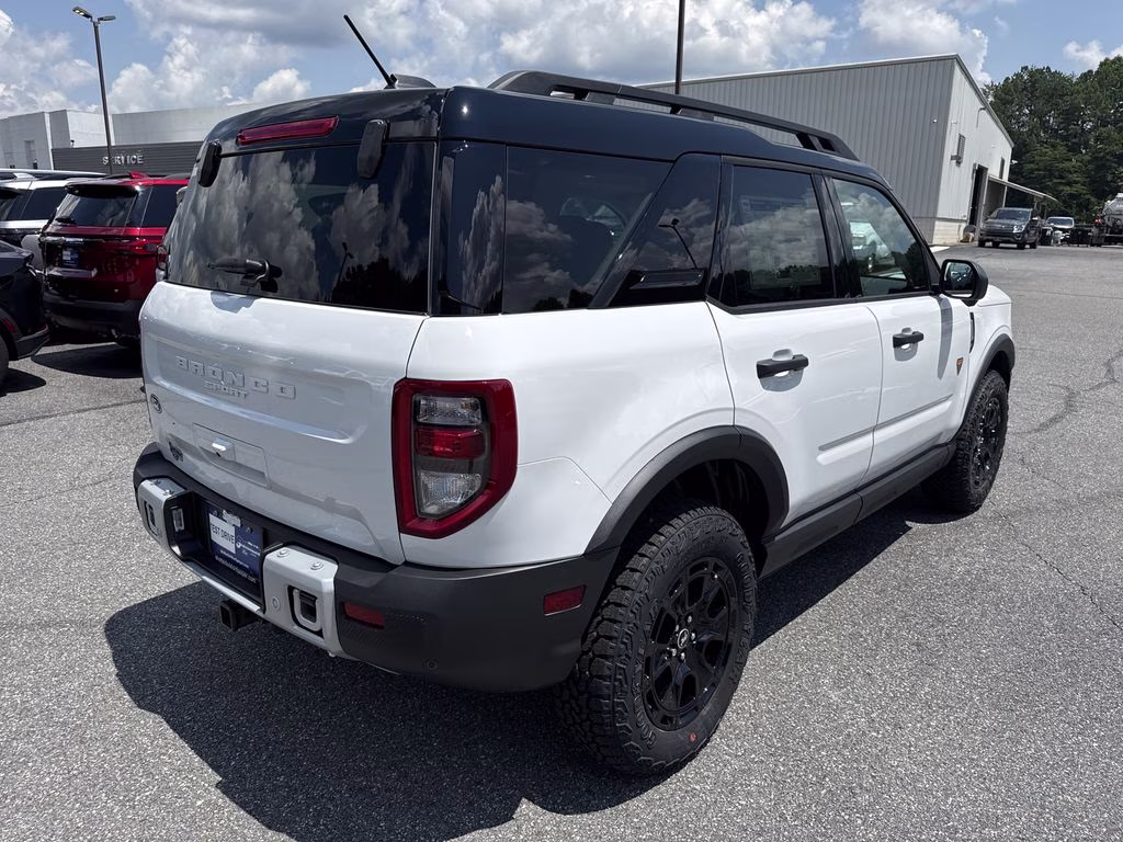 2026 Oxford White Ford Bronco Sport Badlands 4X4 SUV