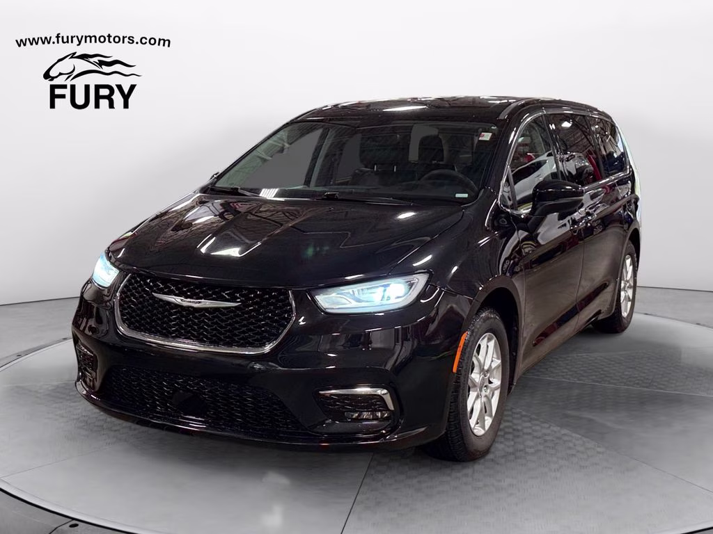 2023 Brilliant Black Crystal Pearlcoat Chrysler Pacifica Touring L FWD Van