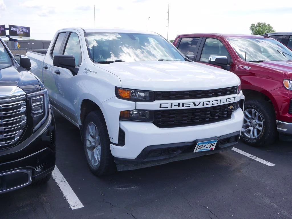 2020 Summit White Chevrolet Silverado 1500 Custom 4X4 Truck