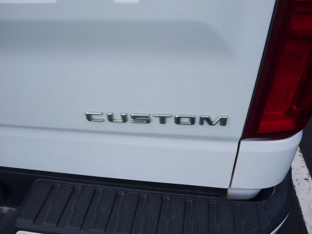 2020 Summit White Chevrolet Silverado 1500 Custom 4X4 Truck