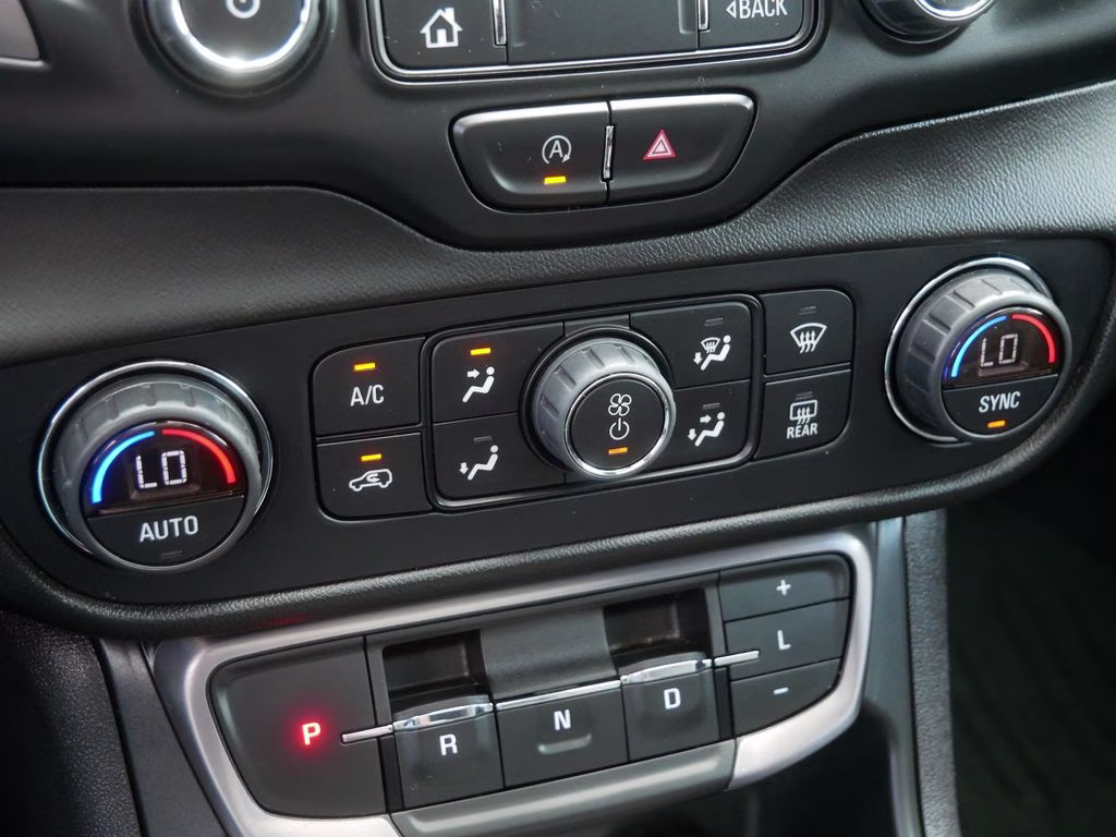 2022 Summit White GMC Terrain AT4 AWD SUV