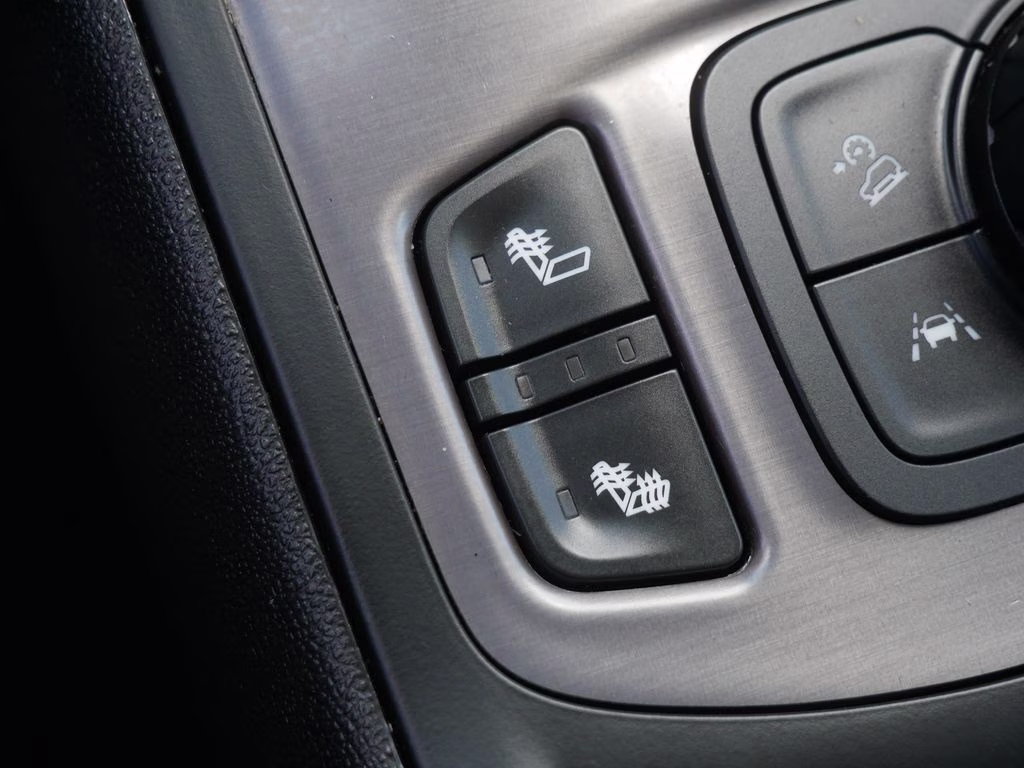 2022 Summit White GMC Terrain AT4 AWD SUV