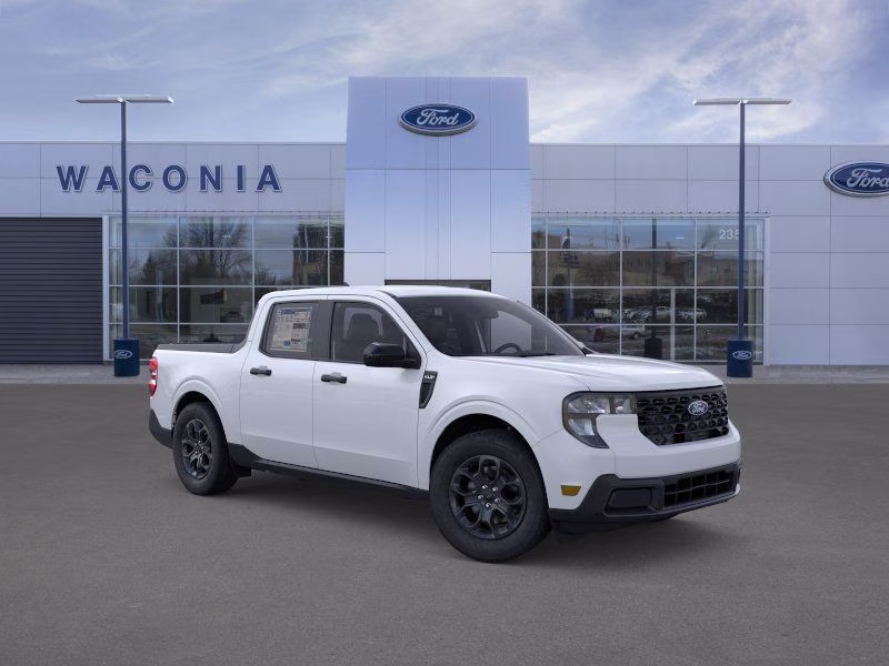 2026 Space White Metallic Ford Maverick XLT AWD Truck