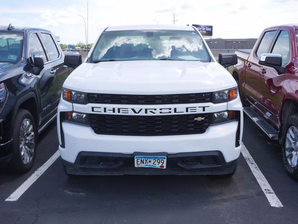 2020 Summit White Chevrolet Silverado 1500 Custom 4X4 Truck