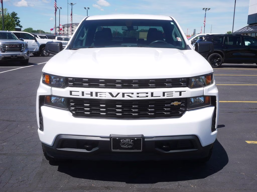 2020 Summit White Chevrolet Silverado 1500 Custom 4X4 Truck