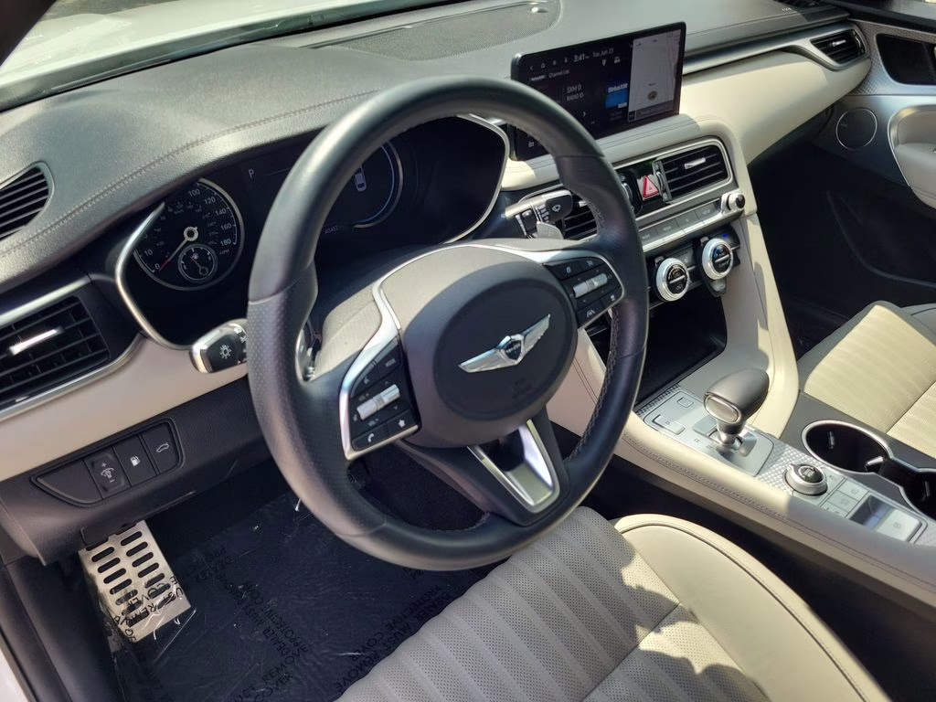 2023 Uyuni White Genesis G70 Sport Prestige 2.0T RWD Sedan