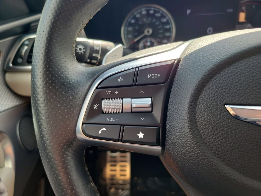 2023 Uyuni White Genesis G70 Sport Prestige 2.0T RWD Sedan