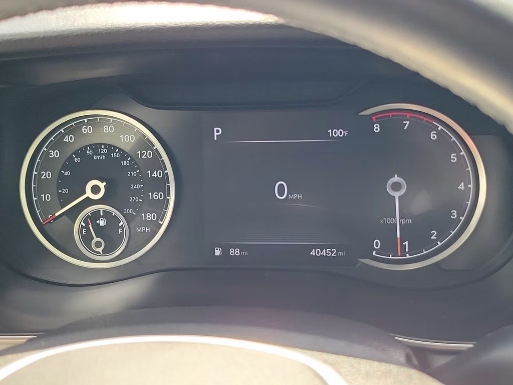 2023 Uyuni White Genesis G70 Sport Prestige 2.0T RWD Sedan