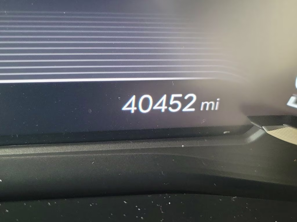 2023 Uyuni White Genesis G70 Sport Prestige 2.0T RWD Sedan