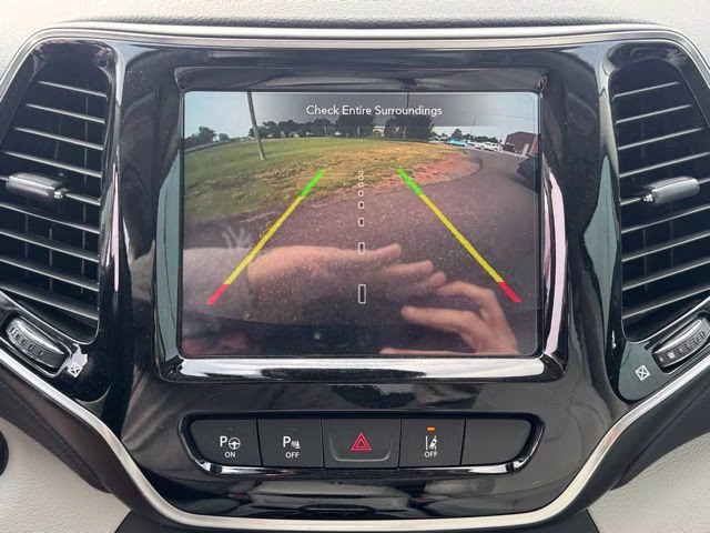 2020 Olive Green Jeep Cherokee Limited 4X4 SUV