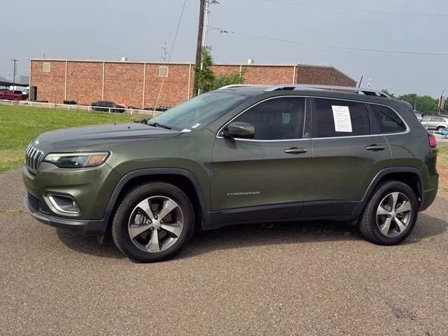 2020 Olive Green Jeep Cherokee Limited 4X4 SUV