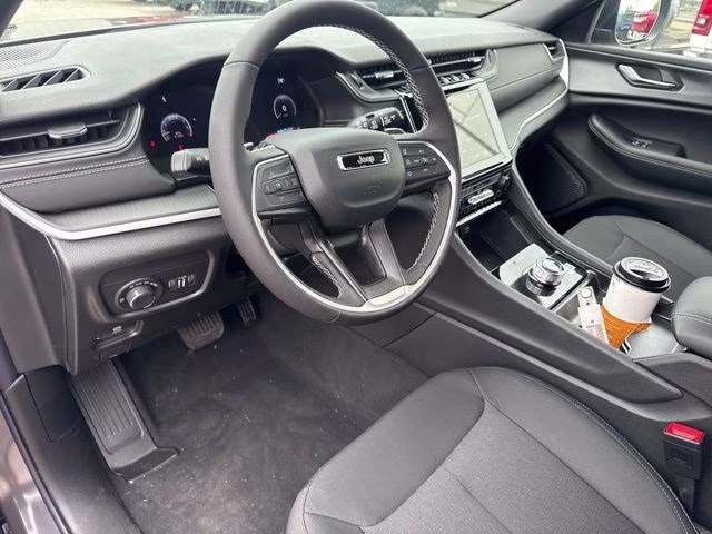 2026 Gray Metallic Jeep Grand Cherokee Laredo X RWD SUV