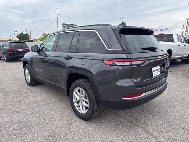 2026 Gray Metallic Jeep Grand Cherokee Laredo X RWD SUV