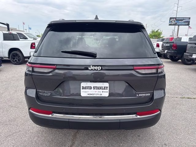2026 Gray Metallic Jeep Grand Cherokee Laredo X RWD SUV