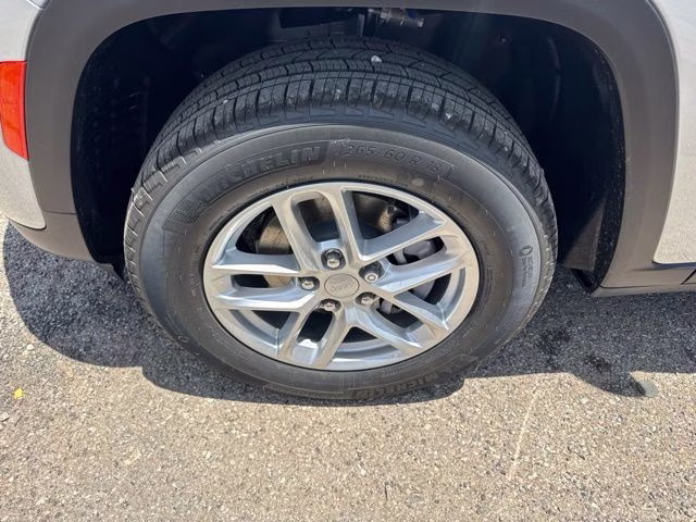 2026 Silver Zynith Jeep Grand Cherokee Laredo X RWD SUV
