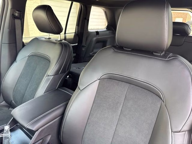 2026 Baltic Gray Metallic Clearcoat Jeep Grand Cherokee Laredo Altitude RWD SUV