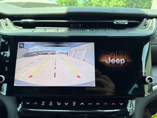 2026 Baltic Gray Metallic Clearcoat Jeep Grand Cherokee Laredo Altitude RWD SUV