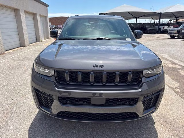 2026 Baltic Gray Metallic Clearcoat Jeep Grand Cherokee Laredo Altitude RWD SUV
