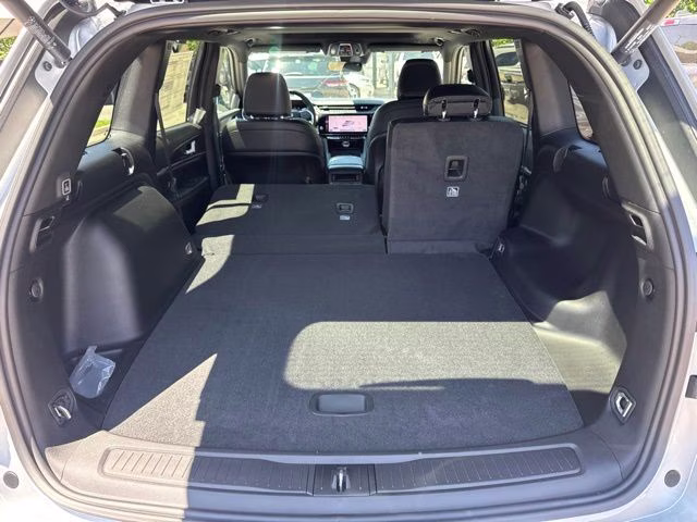 2026 Silver Zynith Jeep Grand Cherokee Laredo Altitude RWD SUV