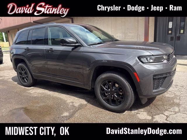 2026 Baltic Gray Metallic Clearcoat Jeep Grand Cherokee Laredo Altitude RWD SUV