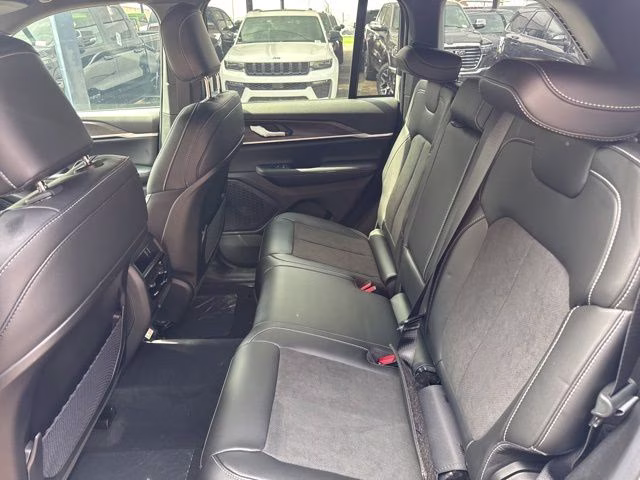 2026 Baltic Gray Metallic Clearcoat Jeep Grand Cherokee Laredo Altitude RWD SUV