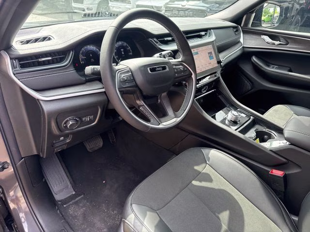 2026 Baltic Gray Metallic Clearcoat Jeep Grand Cherokee Laredo Altitude RWD SUV