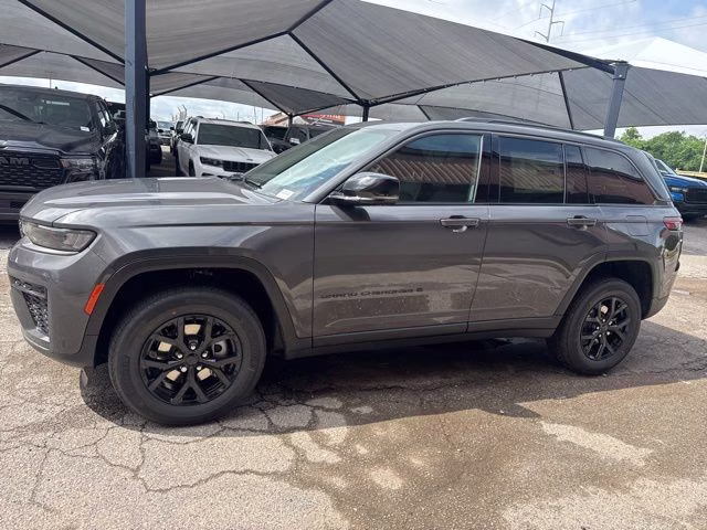 2026 Baltic Gray Metallic Clearcoat Jeep Grand Cherokee Laredo Altitude RWD SUV