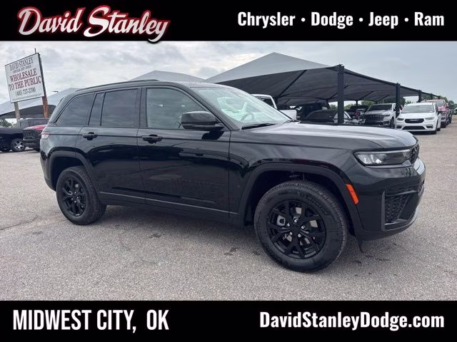 2026 Diamond Black Jeep Grand Cherokee Altitude RWD SUV