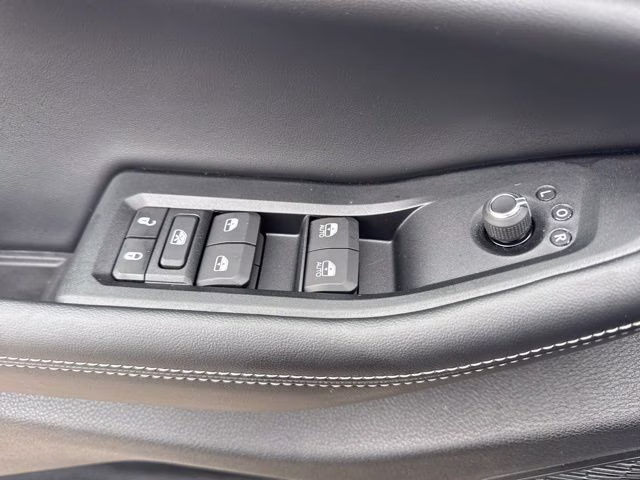 2026 Diamond Black Jeep Grand Cherokee Altitude RWD SUV