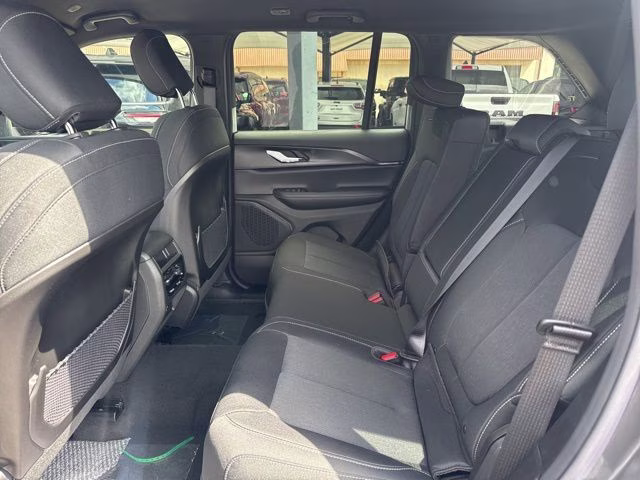2026 Baltic Gray Metallic Clearcoat Jeep Grand Cherokee Laredo 4X4 SUV