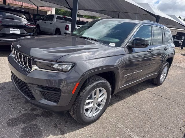 2026 Baltic Gray Metallic Clearcoat Jeep Grand Cherokee Laredo 4X4 SUV