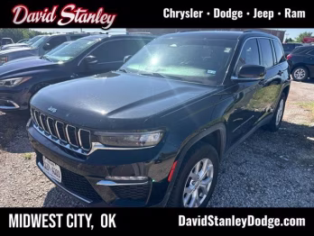 2023 Diamond Black Jeep Grand Cherokee Limited 4X4 SUV