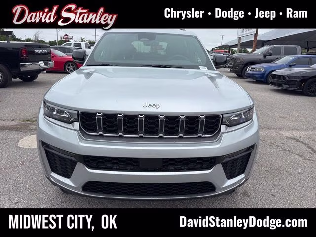 2026 Silver Zynith Jeep Grand Cherokee Limited 4X4 SUV