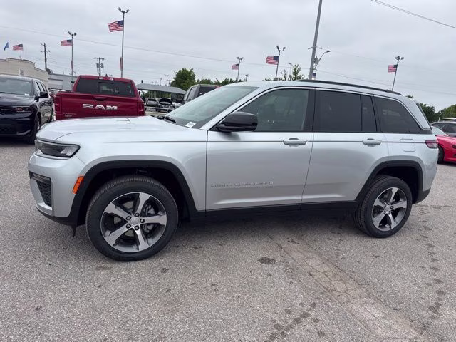2026 Silver Zynith Jeep Grand Cherokee Limited 4X4 SUV