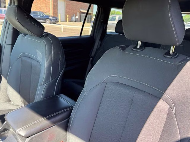 2025 Gray Metallic Jeep Grand Cherokee L Laredo RWD SUV