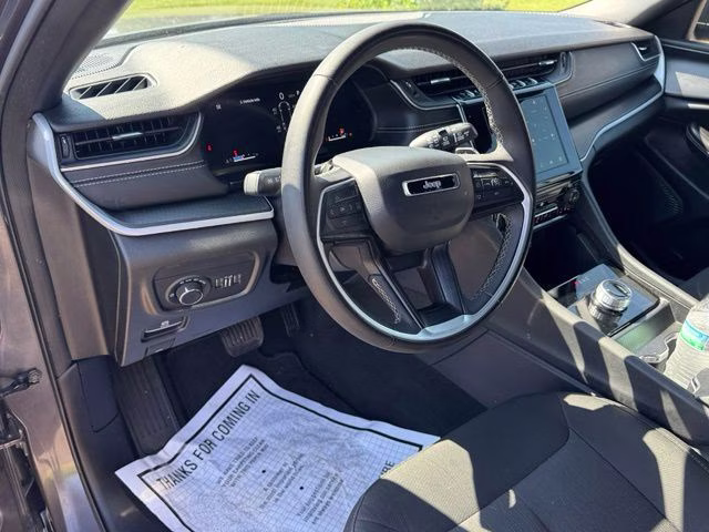 2025 Gray Metallic Jeep Grand Cherokee L Laredo RWD SUV