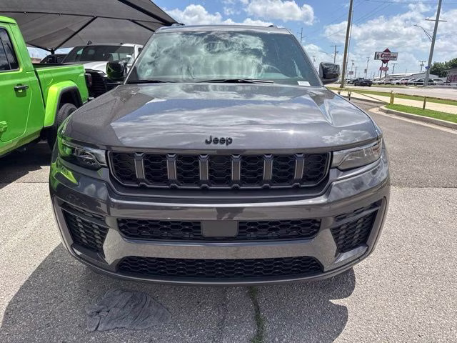 2026 Gray Metallic Jeep Grand Cherokee L Altitude RWD SUV