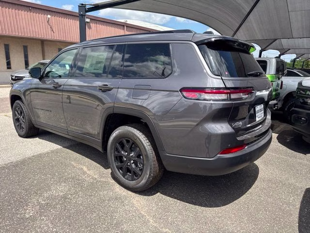 2026 Gray Metallic Jeep Grand Cherokee L Altitude RWD SUV