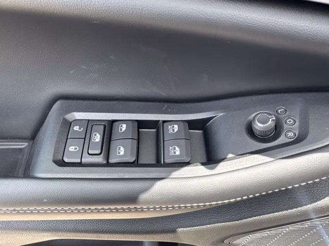 2026 Gray Metallic Jeep Grand Cherokee L Altitude RWD SUV