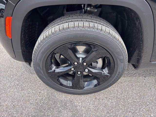 2026 Diamond Black Jeep Grand Cherokee L Limited 4X4 SUV