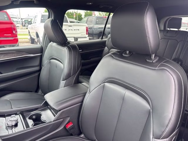 2026 Baltic Gray Metallic Clearcoat Jeep Grand Cherokee L Limited 4X4 SUV