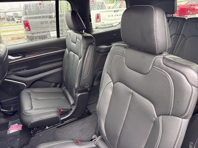 2026 Velvet Red Pearlcoat Jeep Grand Cherokee L Limited 4X4 SUV