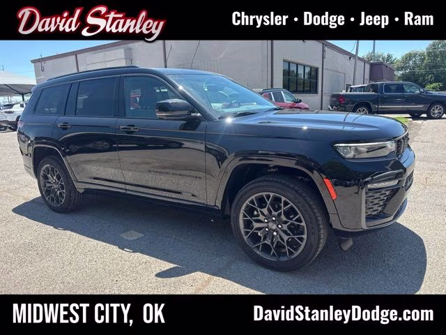 2026 Diamond Black Crystal Pearlcoat Jeep Grand Cherokee L Summit 4X4 SUV