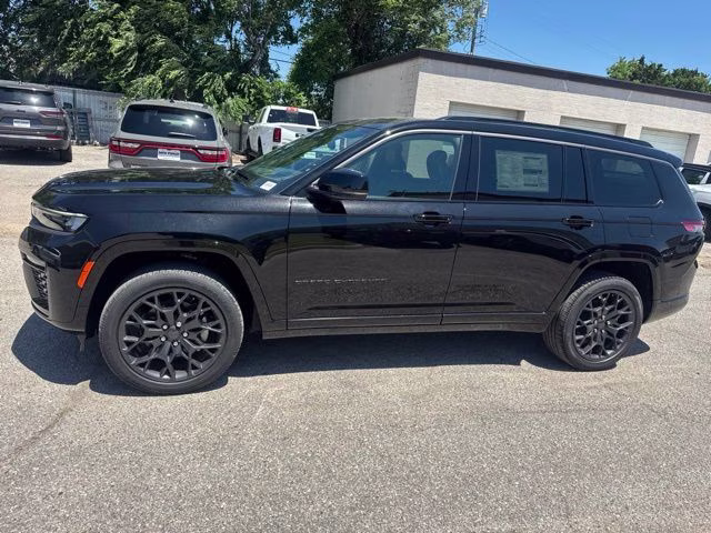 2026 Diamond Black Crystal Pearlcoat Jeep Grand Cherokee L Summit 4X4 SUV