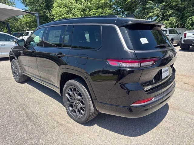 2026 Diamond Black Crystal Pearlcoat Jeep Grand Cherokee L Summit 4X4 SUV